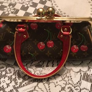 Handbag